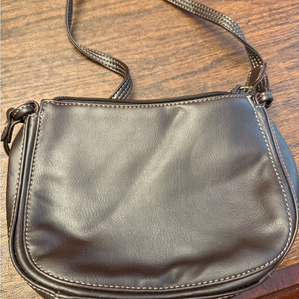 Elegant Brown Leather Shoulder Bag